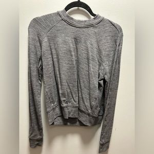 Lululemon crewneck shirt/sweater